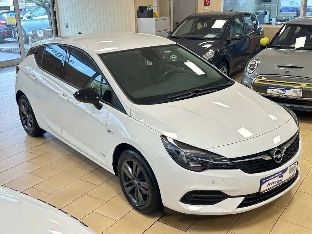 Photo 1 : Opel Astra 2021 Essence