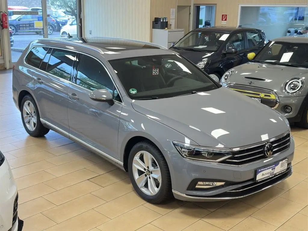 Photo 1 : Volkswagen Passat 2023 Diesel