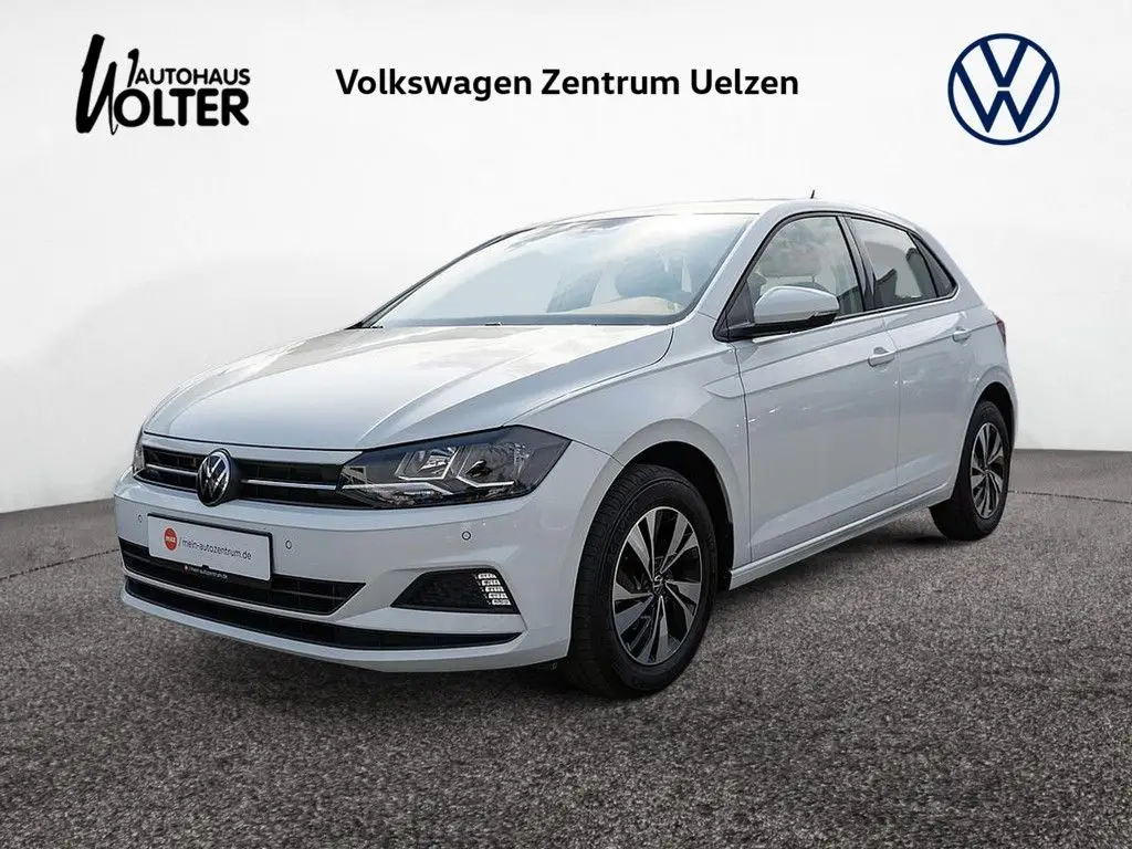 Photo 1 : Volkswagen Polo 2021 Essence