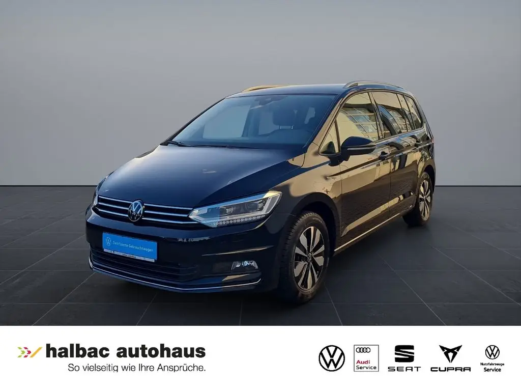 Photo 1 : Volkswagen Touran 2024 Essence