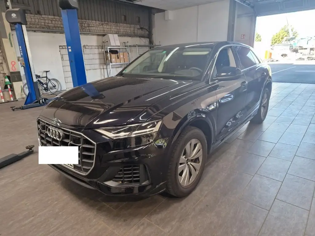 Photo 1 : Audi Q8 2021 Hybrid