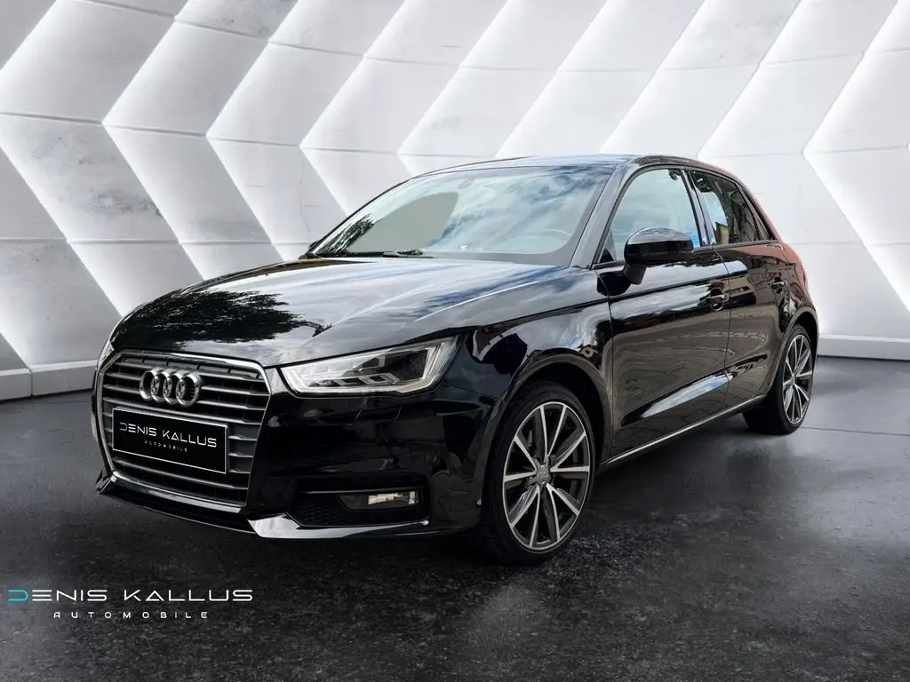 Photo 1 : Audi A1 2016 Petrol