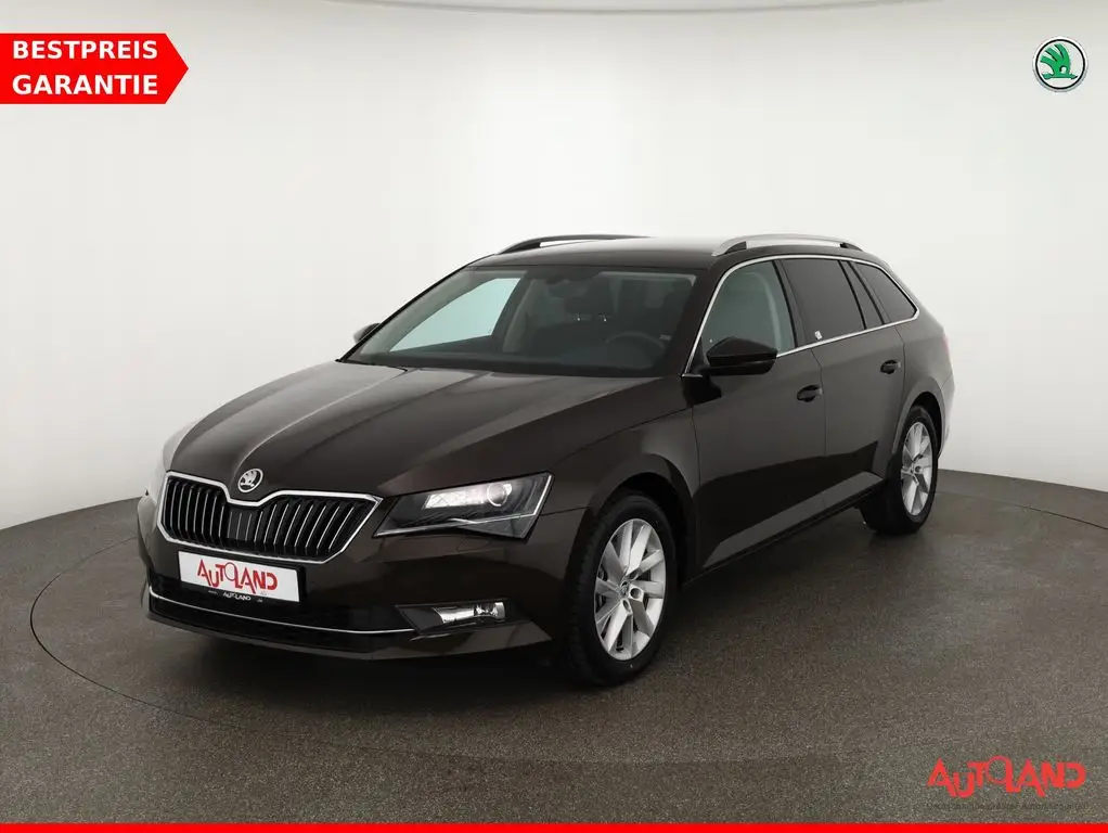 Photo 1 : Skoda Superb 2019 Essence