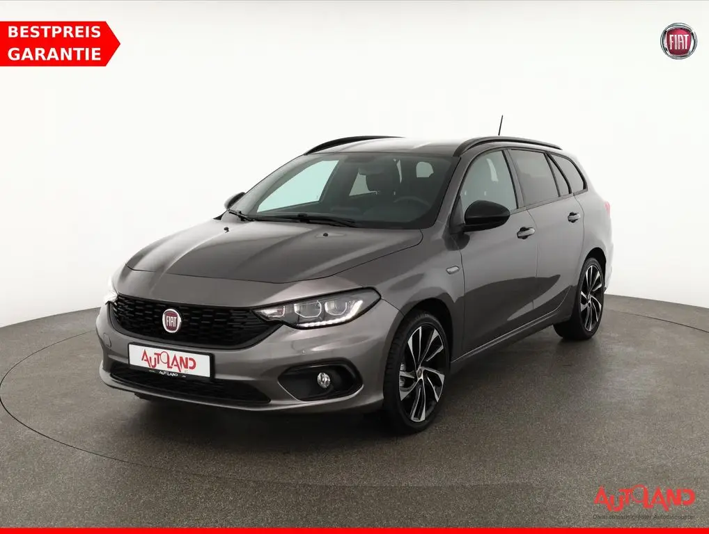 Photo 1 : Fiat Tipo 2020 Petrol