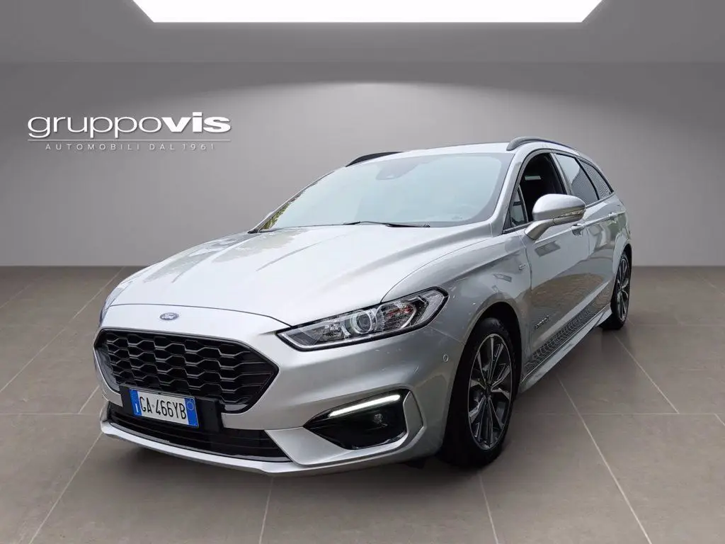 Photo 1 : Ford Mondeo 2020 Hybrid