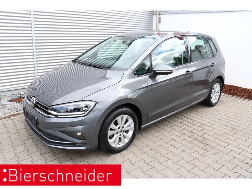 Photo 1 : Volkswagen Golf 2019 Petrol