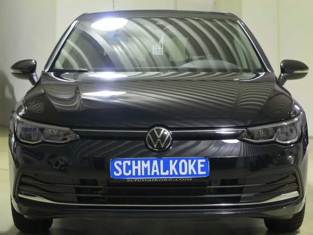 Photo 1 : Volkswagen Golf 2023 Essence