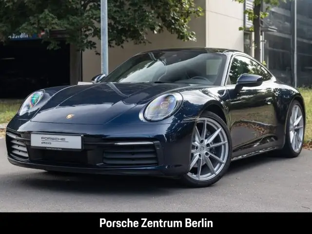 Photo 1 : Porsche 992 2021 Essence