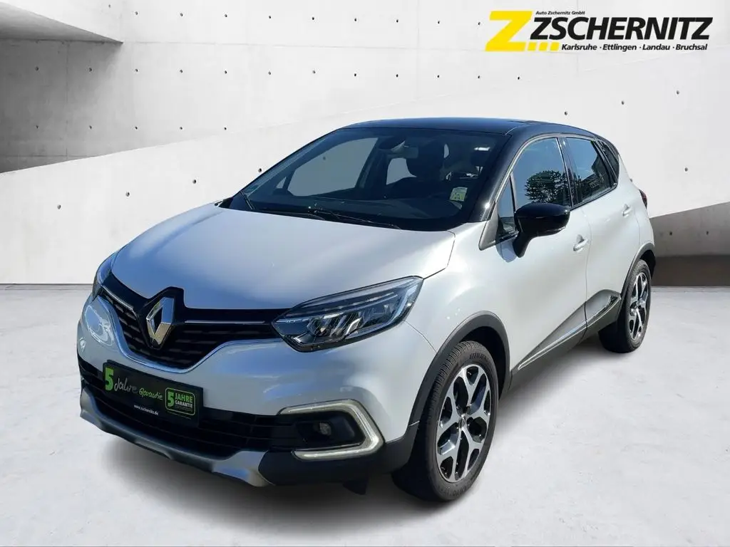 Photo 1 : Renault Captur 2019 Petrol