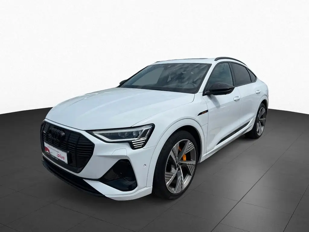 Photo 1 : Audi E-tron 2022 Non renseigné