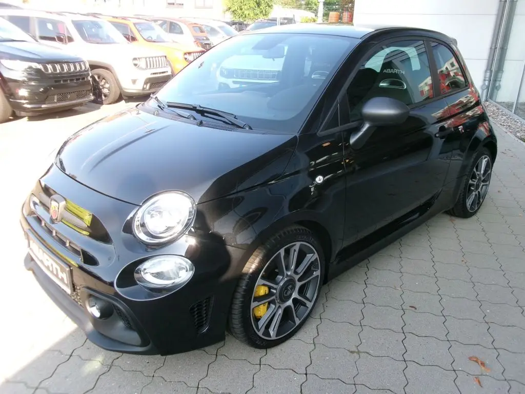 Photo 1 : Abarth 695 2024 Petrol