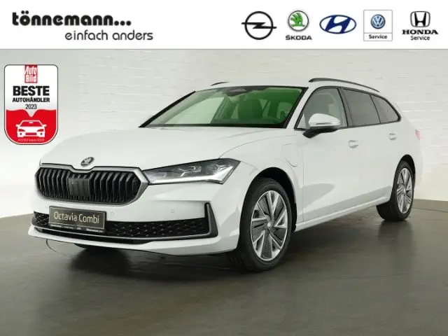 Photo 1 : Skoda Superb 2024 Hybrid