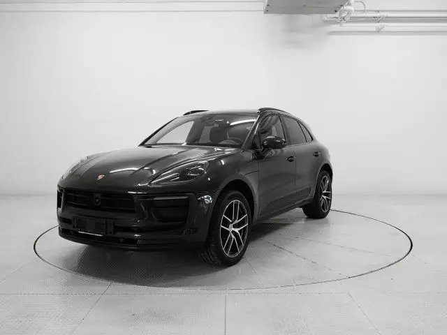 Photo 1 : Porsche Macan 2023 Petrol