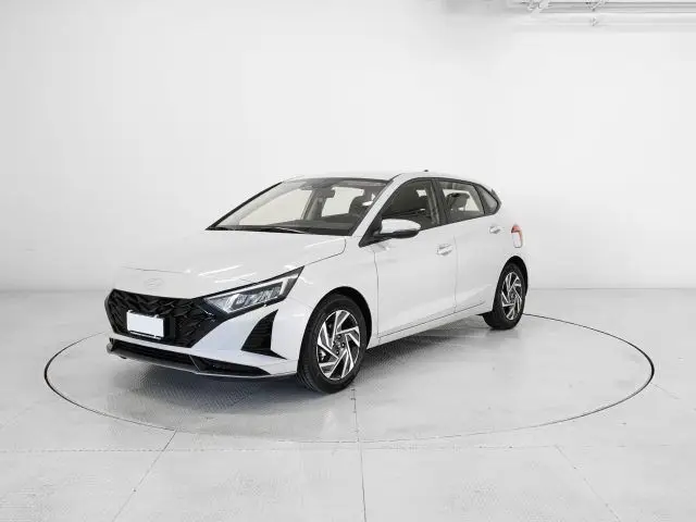 Photo 1 : Hyundai I20 2024 Petrol