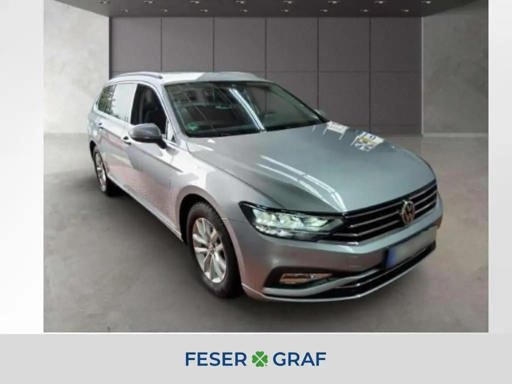 Photo 1 : Volkswagen Passat 2020 Petrol