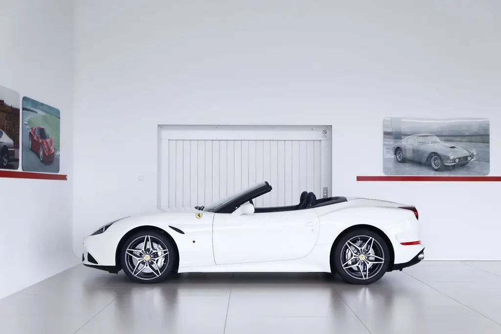 Photo 1 : Ferrari California 2015 Essence