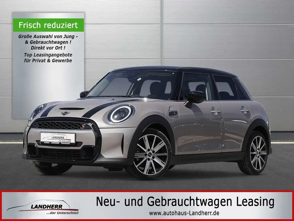 Photo 1 : Mini Cooper 2024 Petrol