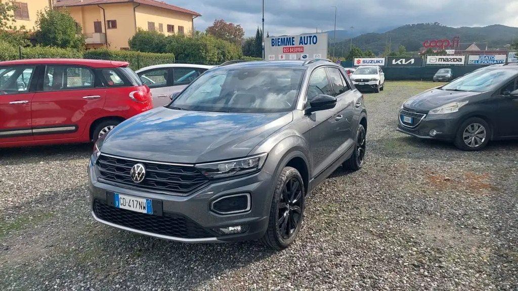 Photo 1 : Volkswagen T-roc 2021 Essence