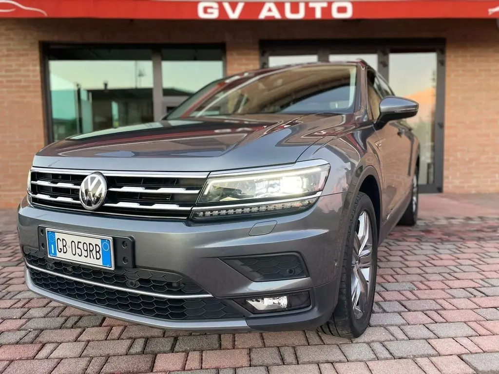 Photo 1 : Volkswagen Tiguan 2020 Diesel