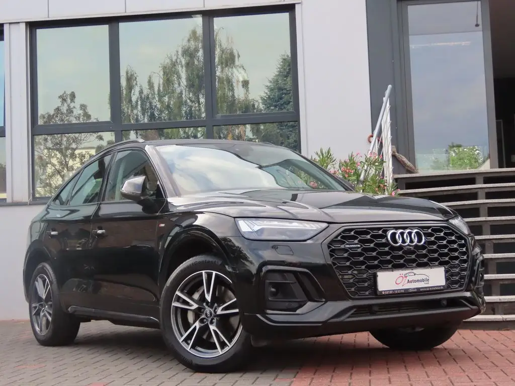 Photo 1 : Audi Q5 2021 Hybride