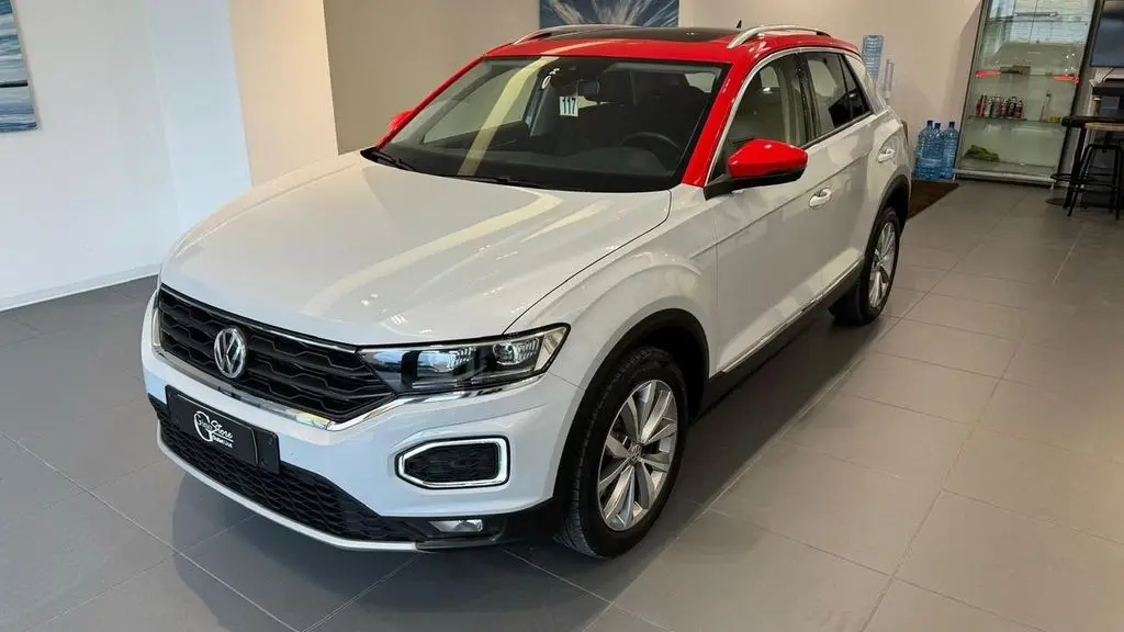 Photo 1 : Volkswagen T-roc 2018 Essence