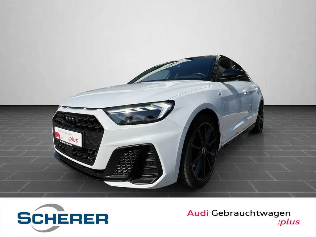 Photo 1 : Audi A1 2023 Essence