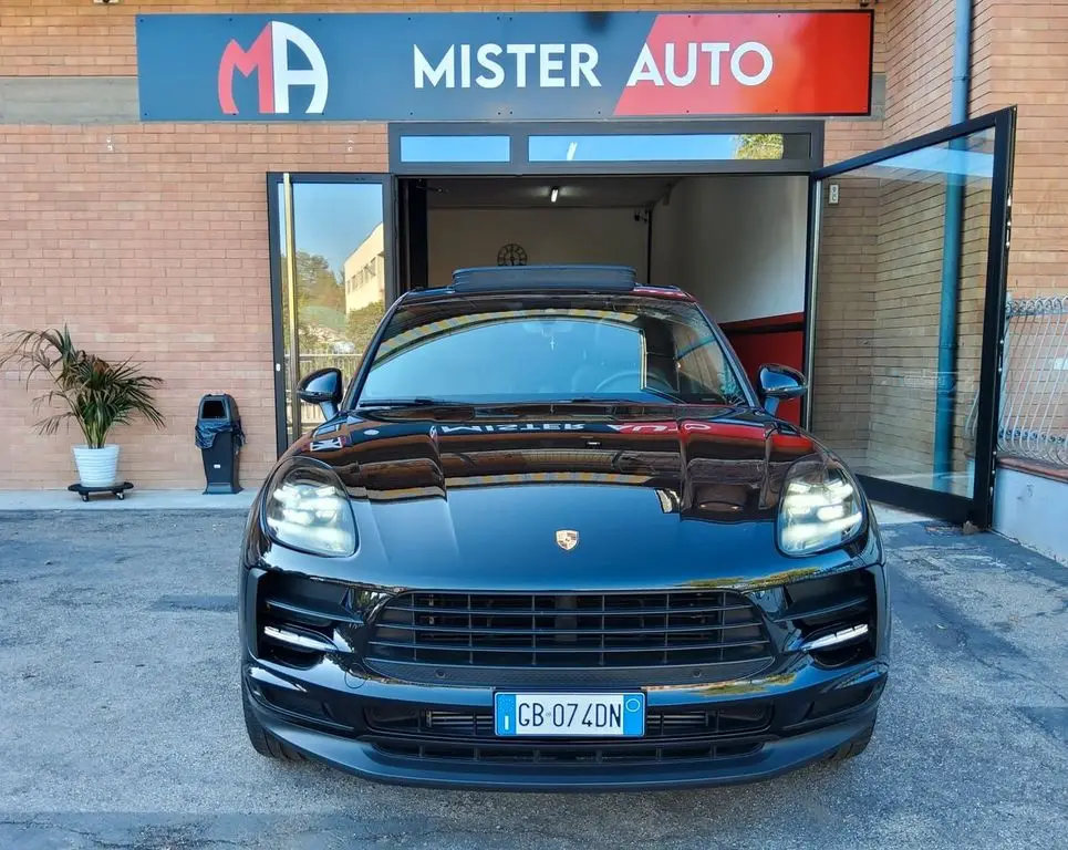 Photo 1 : Porsche Macan 2020 Petrol