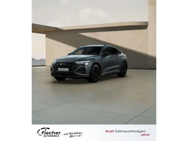 Photo 1 : Audi Q8 2023 Non renseigné