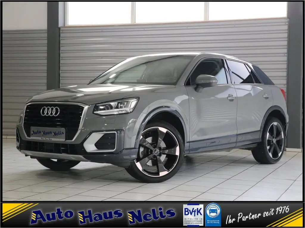 Photo 1 : Audi Q2 2020 Essence