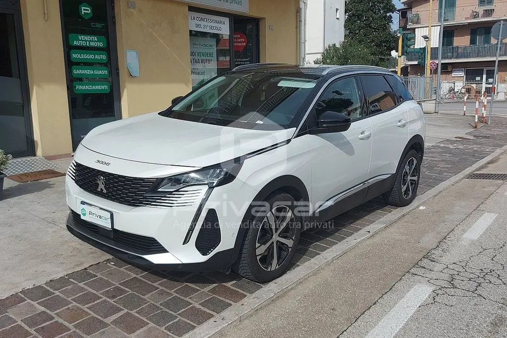 Photo 1 : Peugeot 3008 2021 Essence