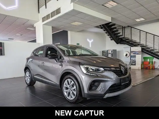 Photo 1 : Renault Captur 2021 Essence