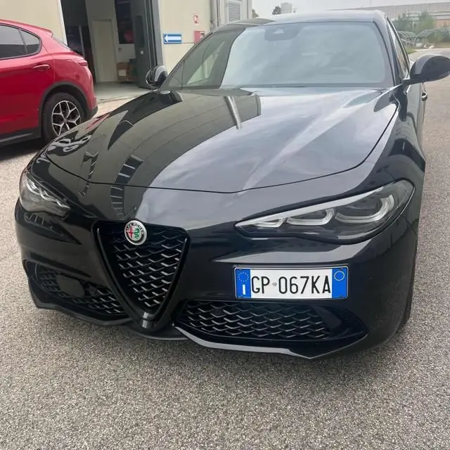 Photo 1 : Alfa Romeo Giulia 2023 Diesel