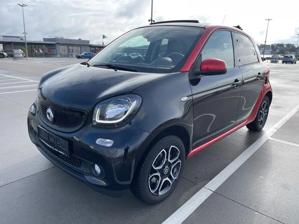 Photo 1 : Smart Forfour 2019 Petrol