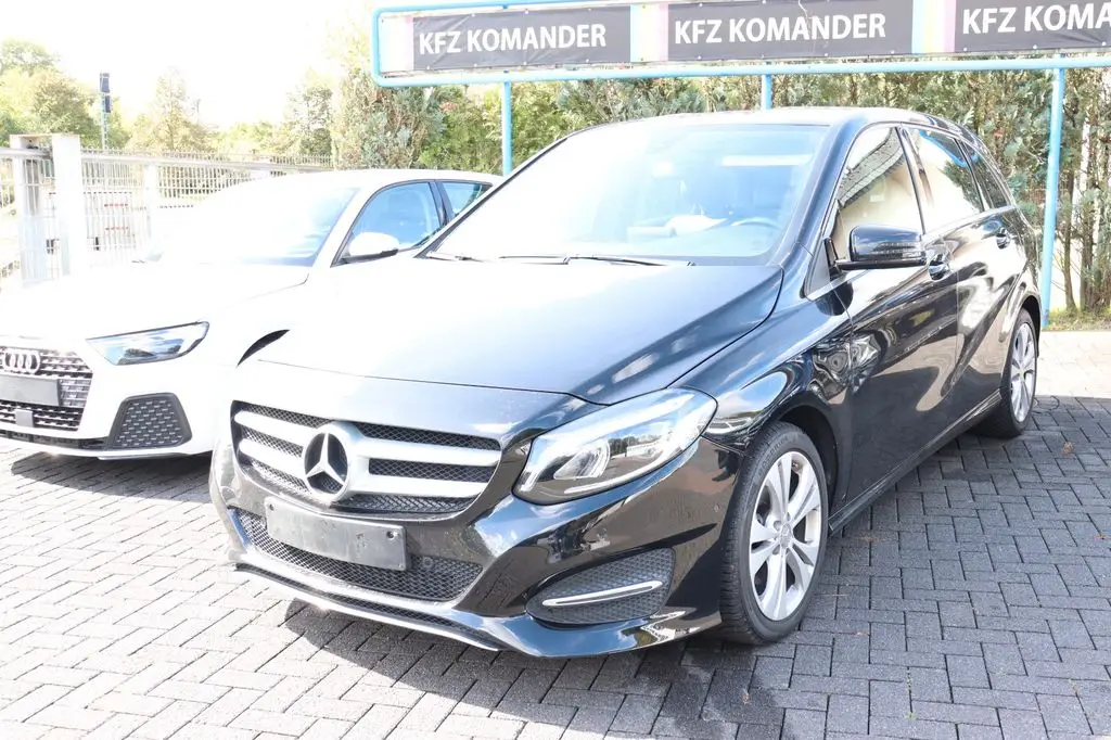 Photo 1 : Mercedes-benz Classe B 2015 Petrol