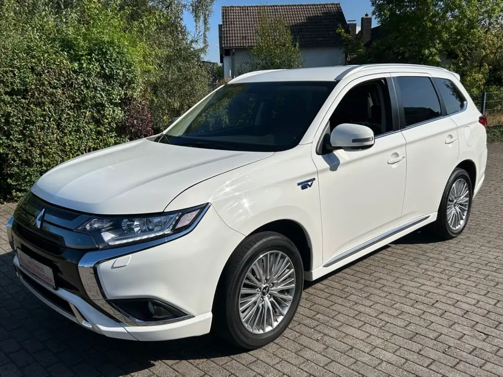 Photo 1 : Mitsubishi Outlander 2021 Hybrid