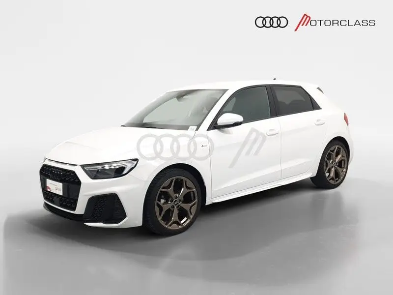 Photo 1 : Audi A1 2023 Essence