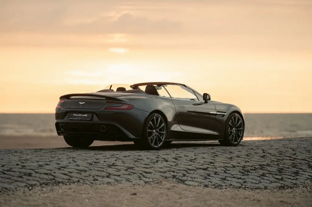 Photo 1 : Aston Martin Vanquish 2014 Essence