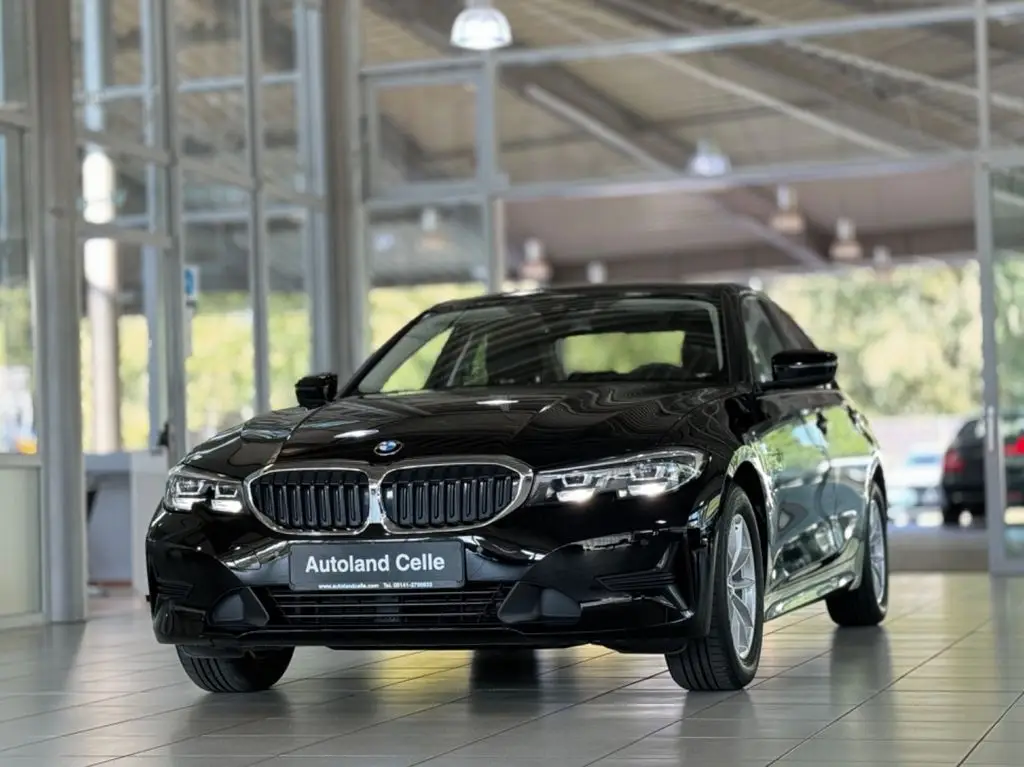 Photo 1 : Bmw Serie 3 2019 Essence