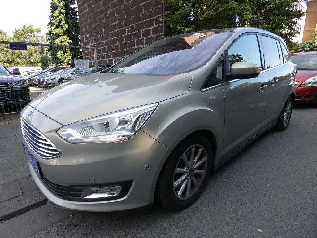 Photo 1 : Ford Grand C-max 2016 Essence