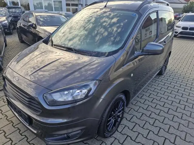 Photo 1 : Ford Tourneo 2018 Petrol