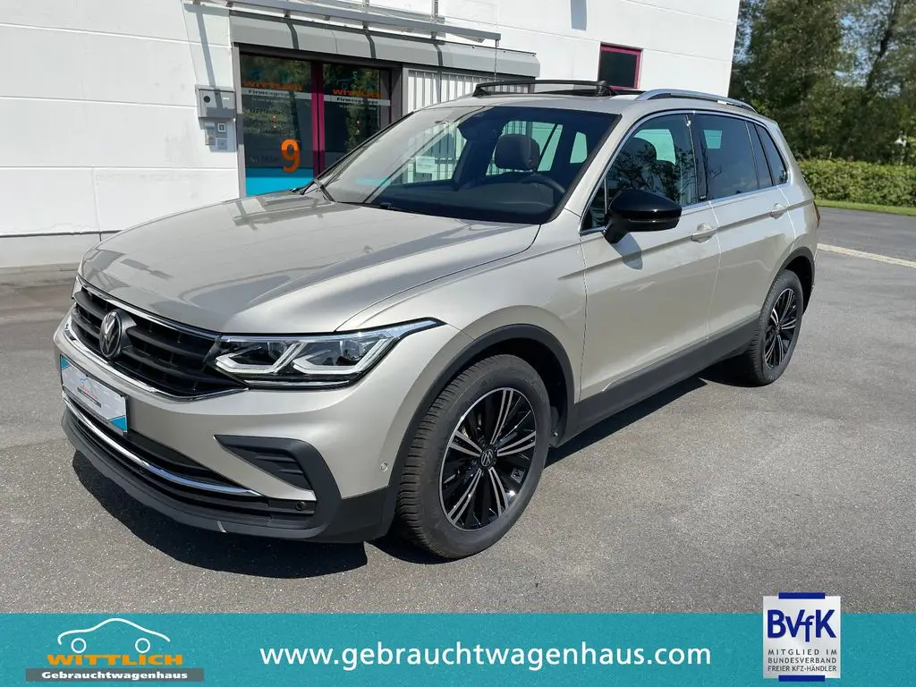 Photo 1 : Volkswagen Tiguan 2023 Petrol