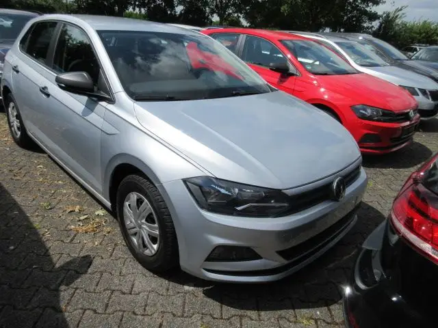 Photo 1 : Volkswagen Polo 2019 Petrol