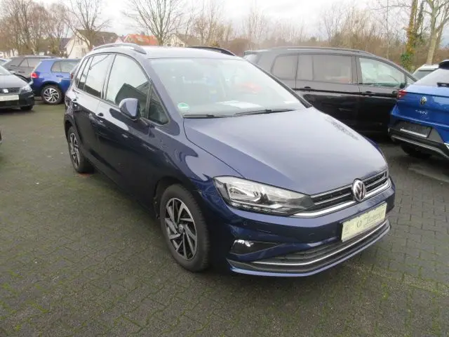 Photo 1 : Volkswagen Golf 2019 Petrol