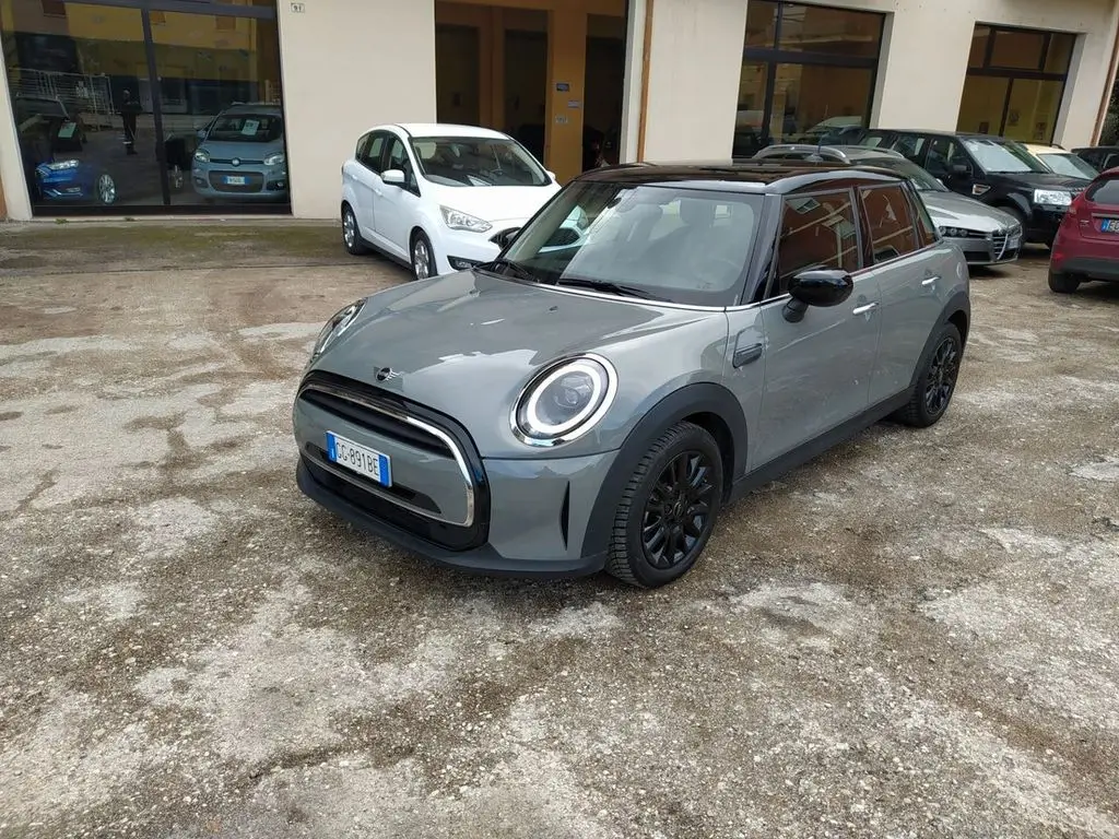 Photo 1 : Mini Cooper 2021 Petrol