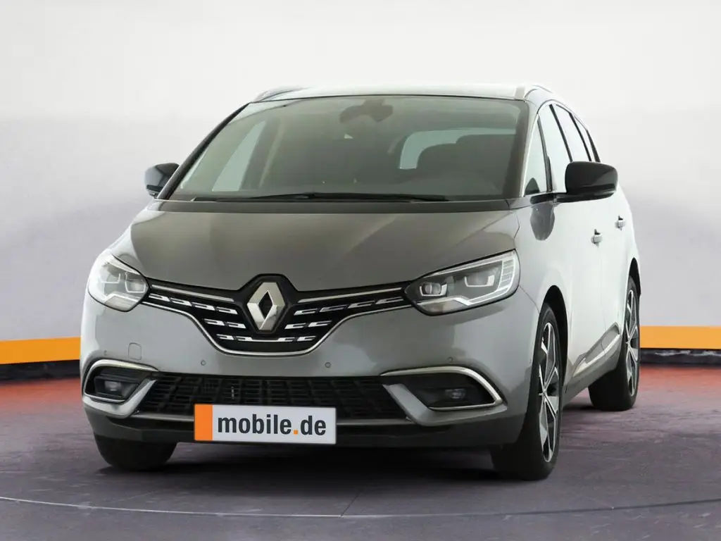 Photo 1 : Renault Grand Scenic 2023 Essence