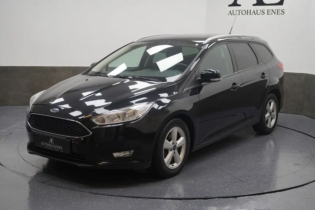 Photo 1 : Ford Focus 2015 Essence