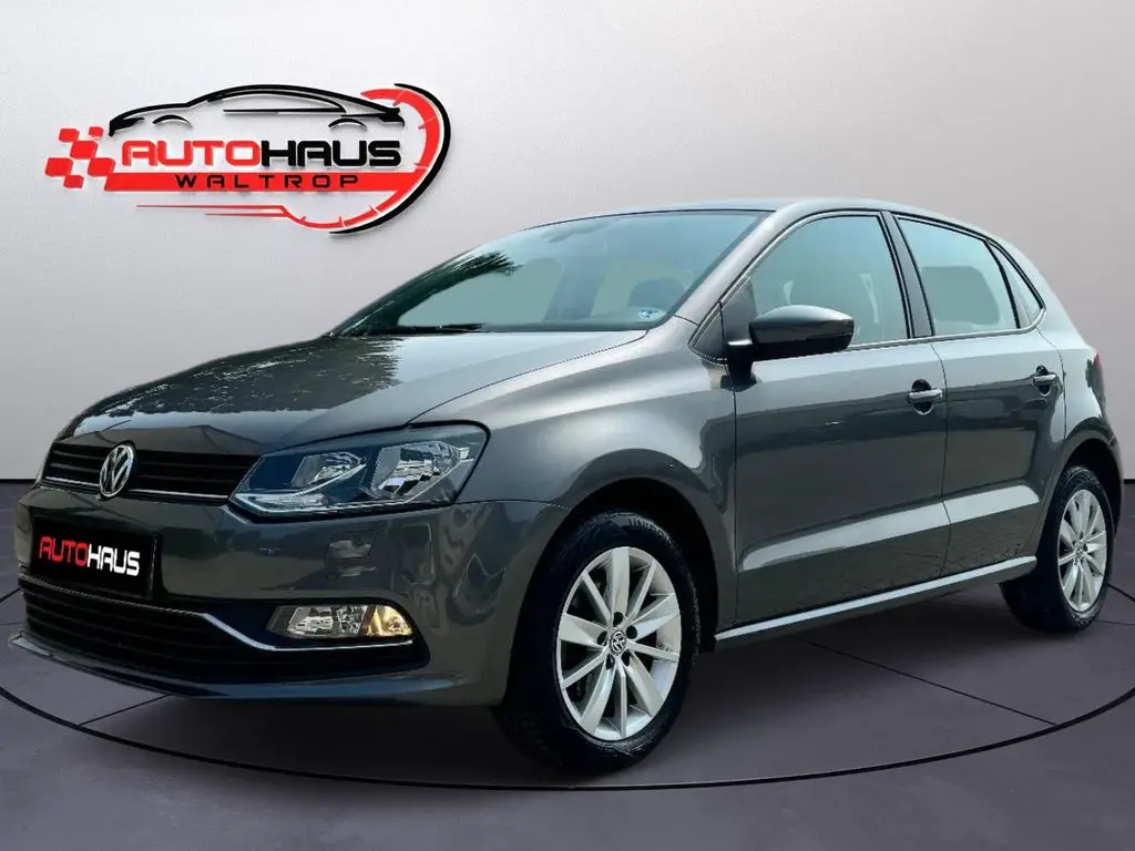 Photo 1 : Volkswagen Polo 2017 Petrol