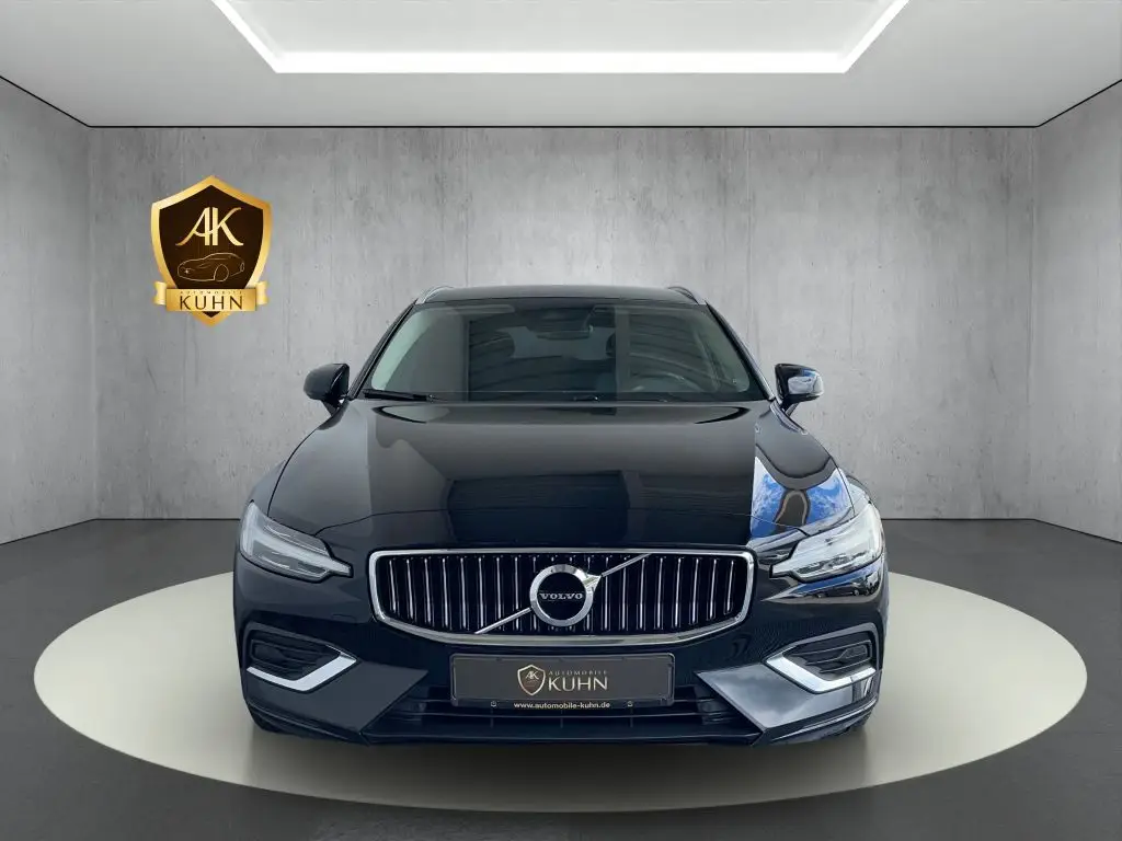 Photo 1 : Volvo V60 2020 Essence