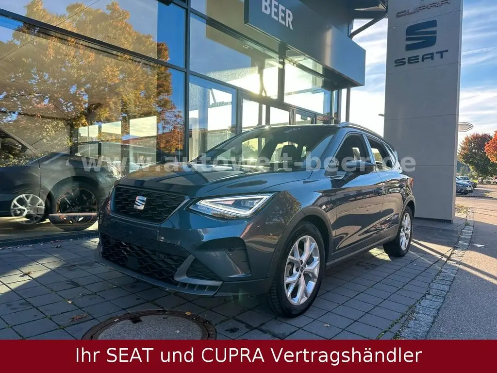 Photo 1 : Seat Arona 2022 Petrol