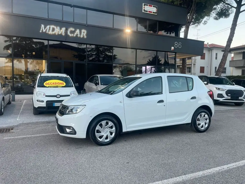 Photo 1 : Dacia Sandero 2018 Essence